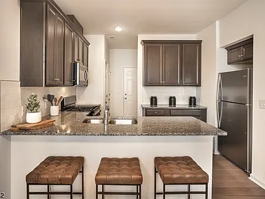 15 Robeson St - Photo 2 of 11