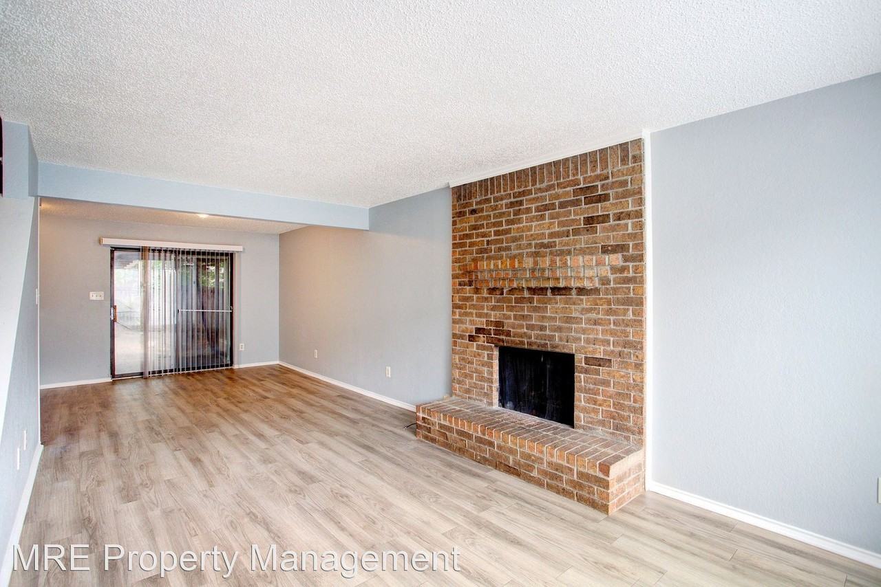 2236 Madrid Ct - Photo 3 of 18