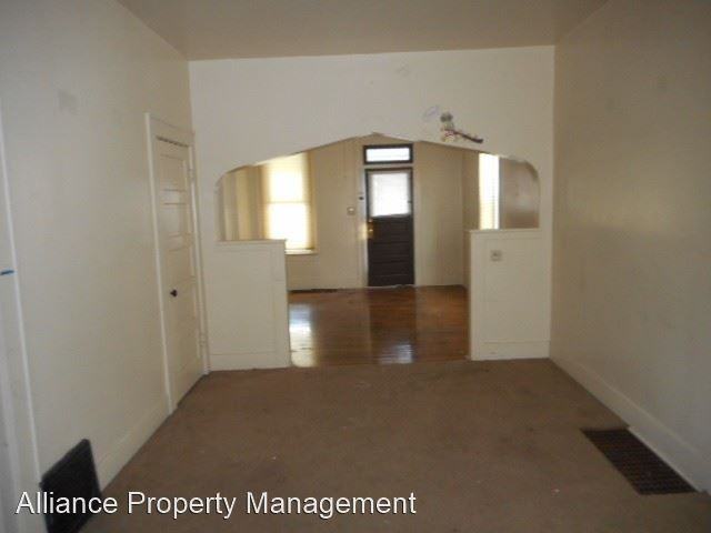 1415 3rd St - Photo 2 of 10