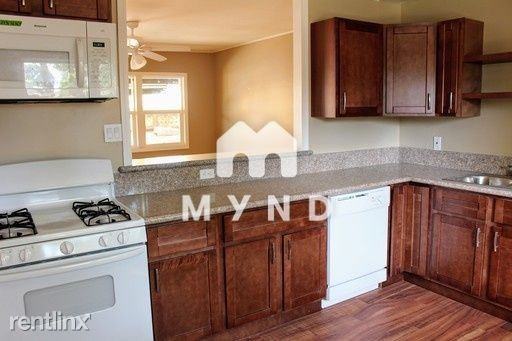 6 Garrison Dr - Photo 3 of 9