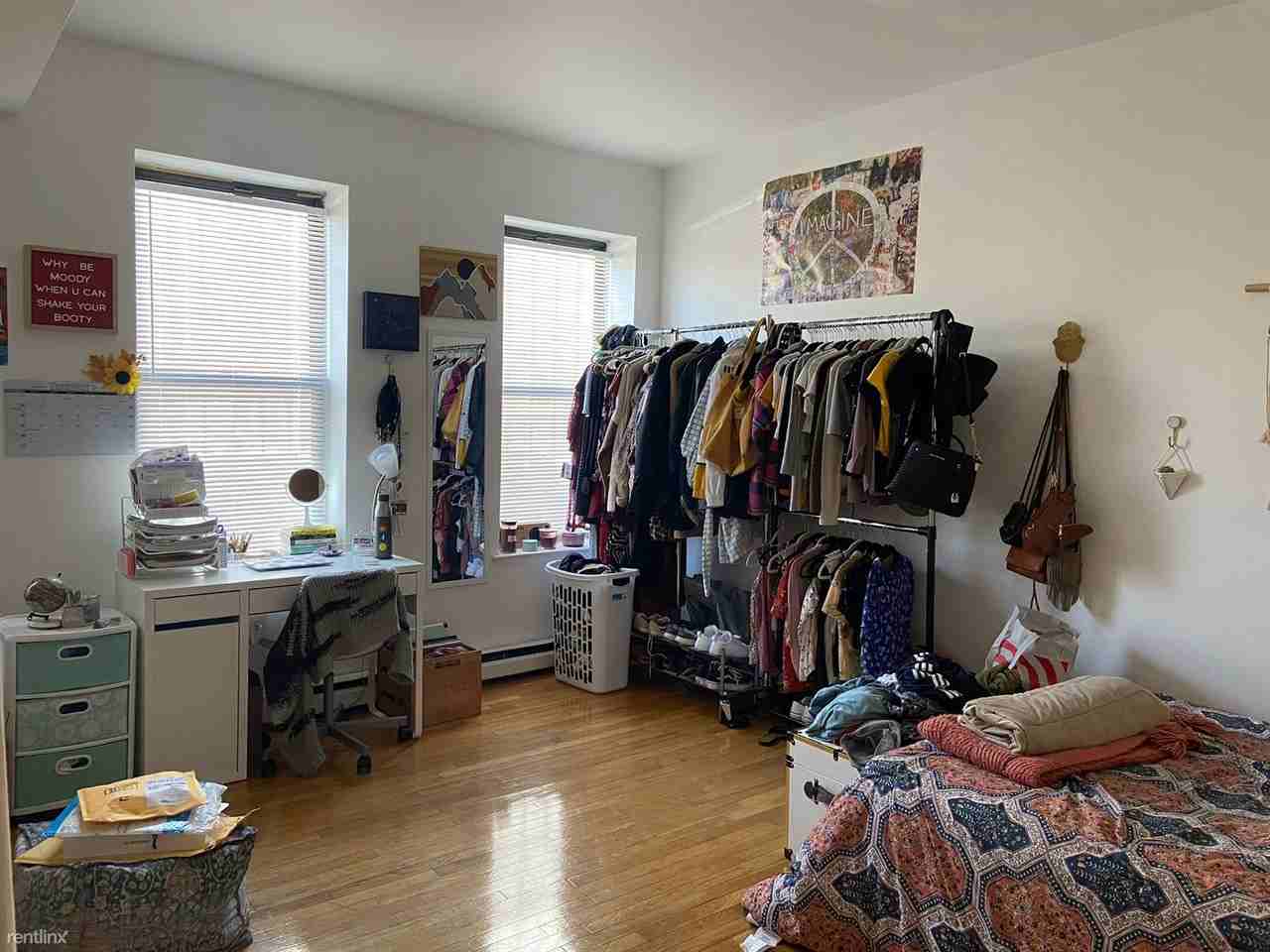 768 Columbus Ave - Photo 3 of 7