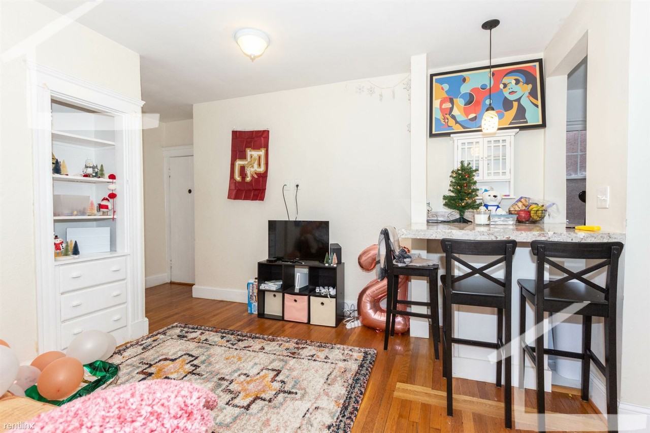 2003 Commonwealth Ave - Photo 2 of 8