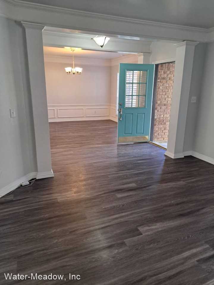 6506 Rambling Trail Dr - Photo 3 of 9