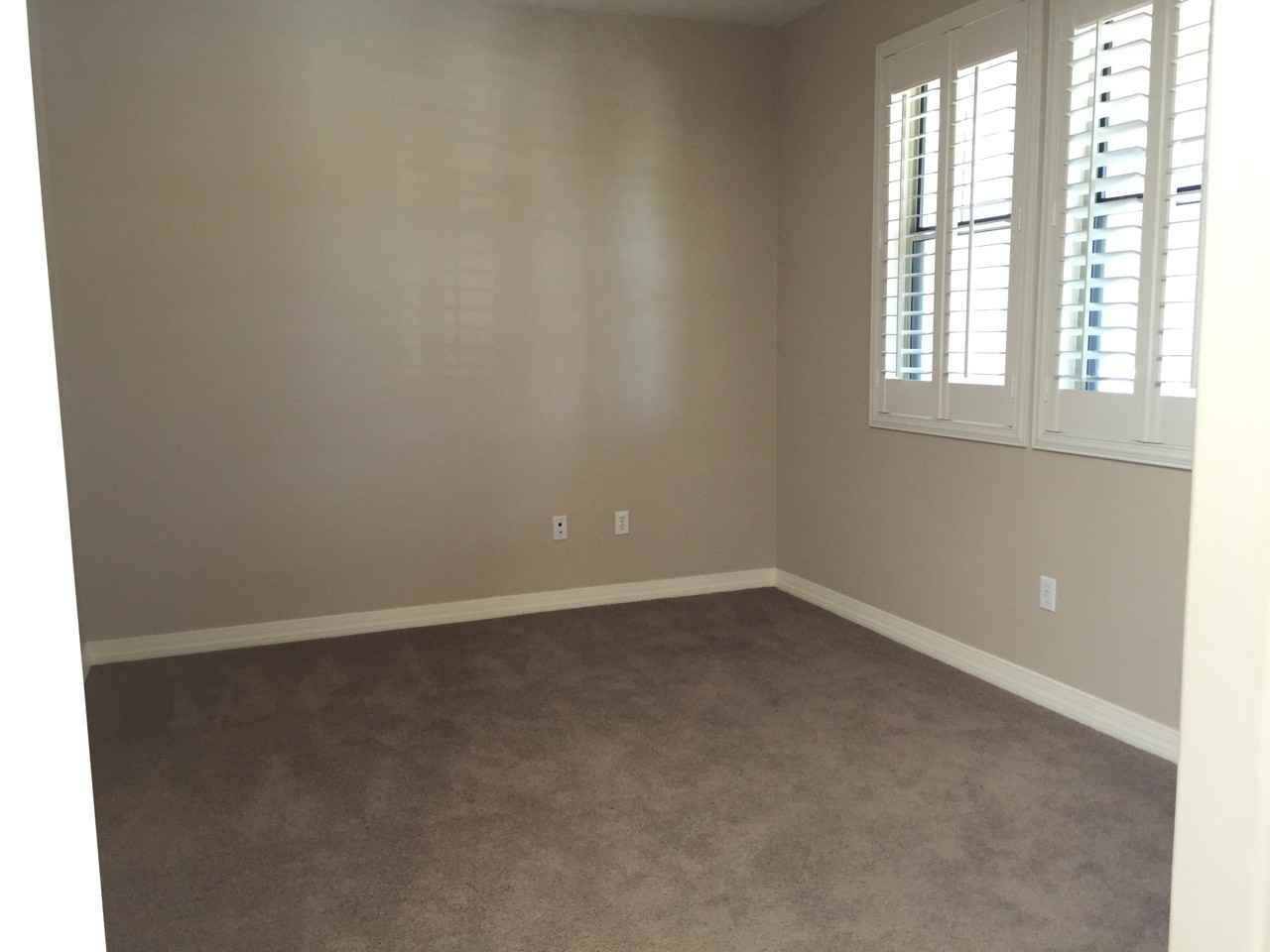 573 E Channel View Pl - Photo 3 of 39