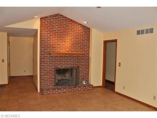 4443 White Tail Ct - Photo 2 of 19