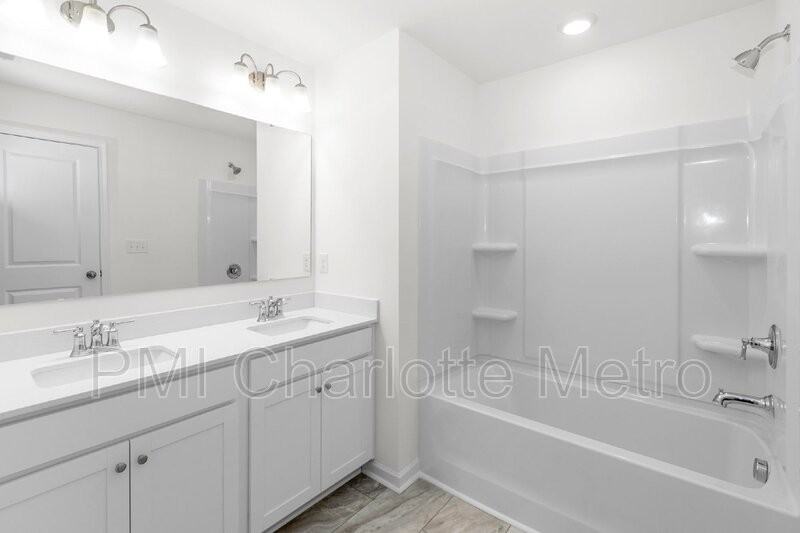 2831 Aubrey St - Photo 5 of 14