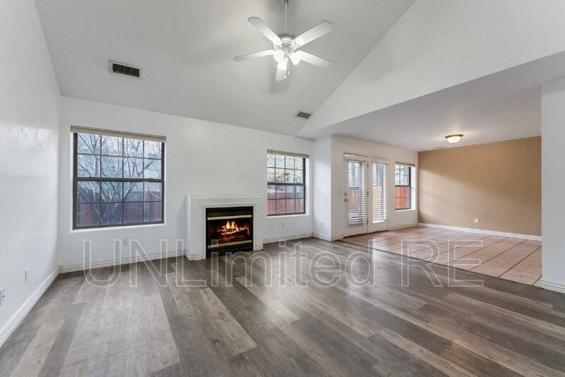 2433 S Seclusion Ln - Photo 5 of 22