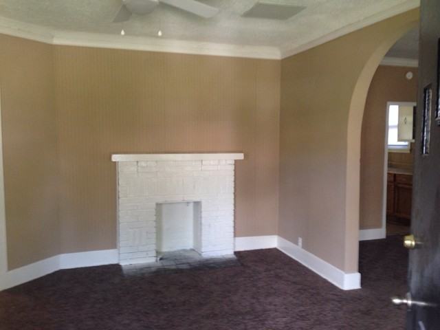 777 N Hollywood St - Photo 2 of 6