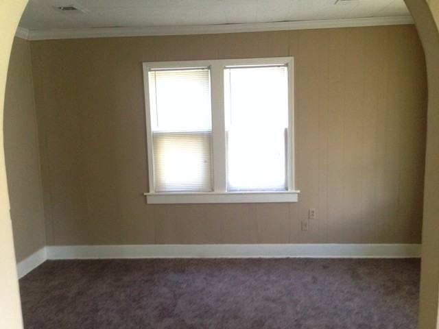 777 N Hollywood St - Photo 3 of 6