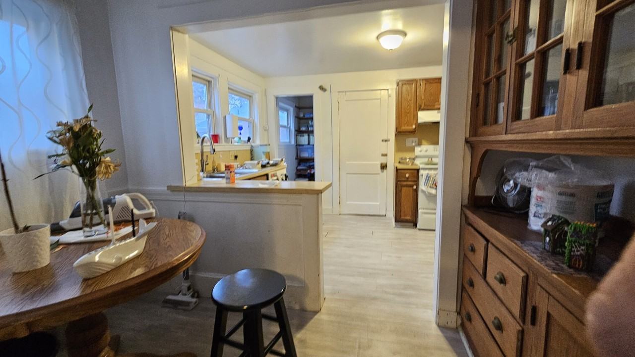 19 Gerald Rd #1 - Photo 5 of 10