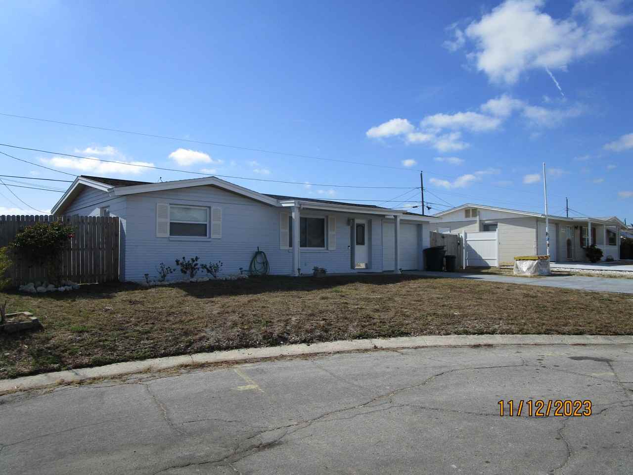 5032 Odyssey Ave - Photo 2 of 25