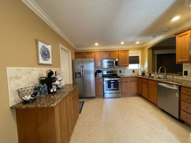 2383 Camden Terrace - Photo 3 of 22