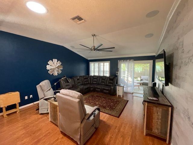 1377 Camero Drive - Photo 3 of 21