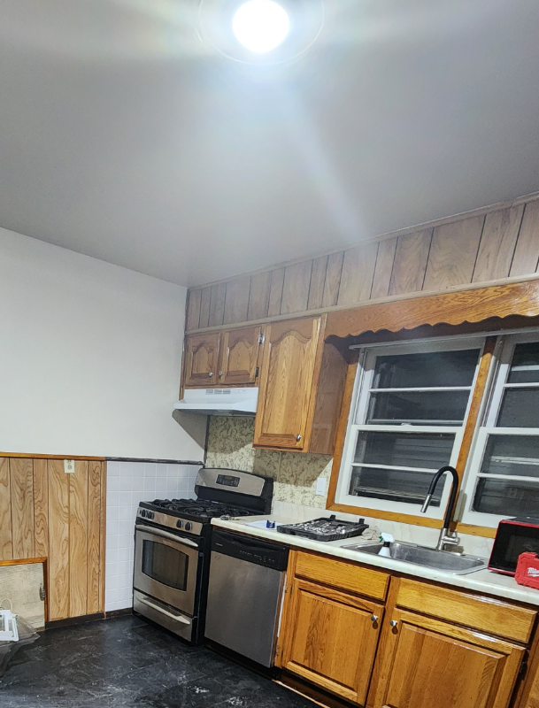 90 Schuyler Ave #1 - Photo 7 of 15