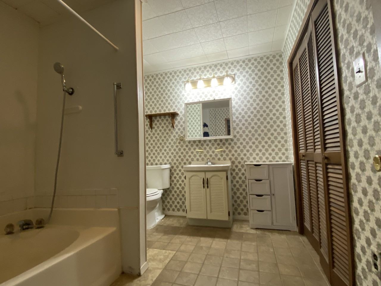 204 Kenneth St #NA - Photo 3 of 17