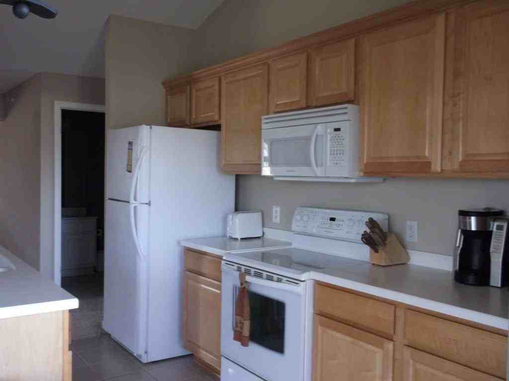 9177 W Elm Ct #D - Photo 2 of 7