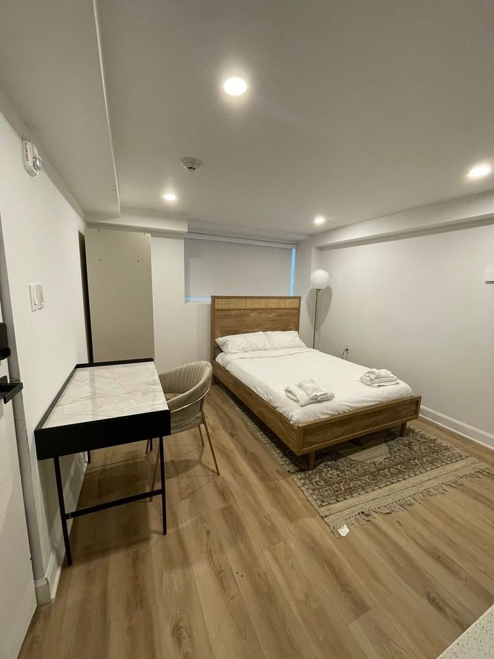 3425 Avenue Coloniale ##1 — photo 3