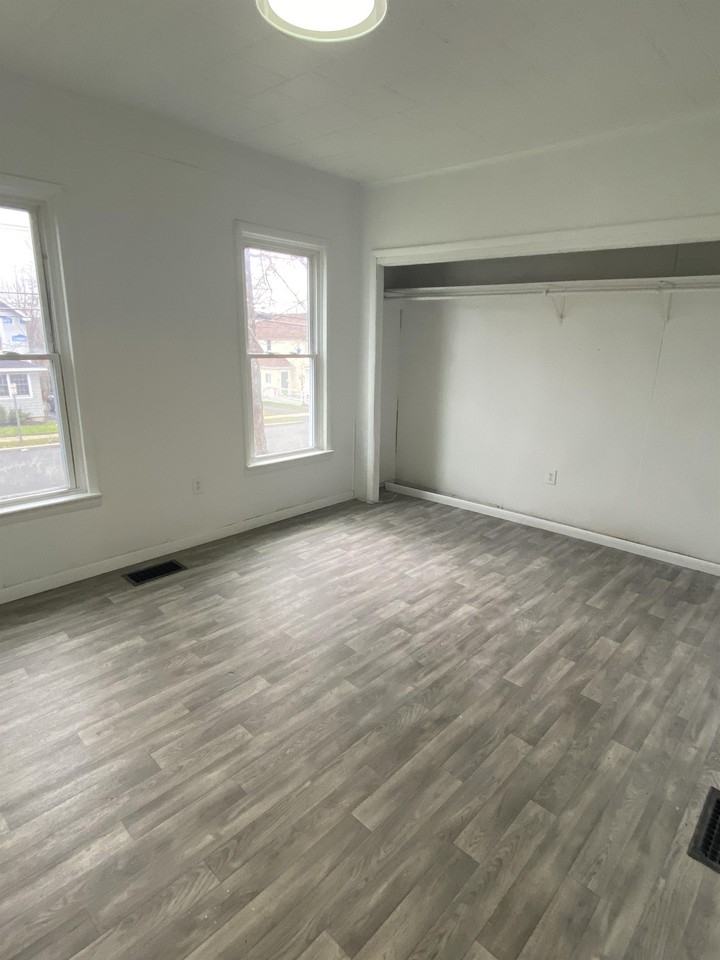 136 N Meadow St #A - Photo 3 of 10