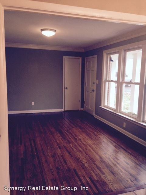 808 Tuckahoe Dr - Photo 2 of 16