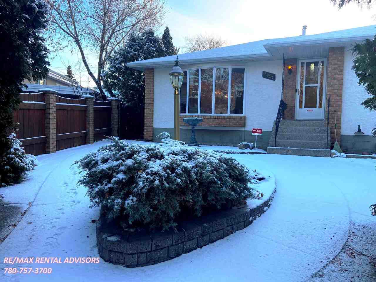 8727 92b Ave Nw - Photo 2 of 25