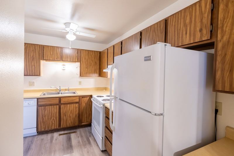 1205 Crook Ave - Photo 7 of 19