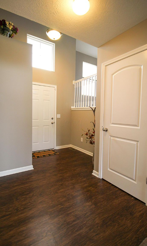 319 Linda Lee Ln - Photo 3 of 31