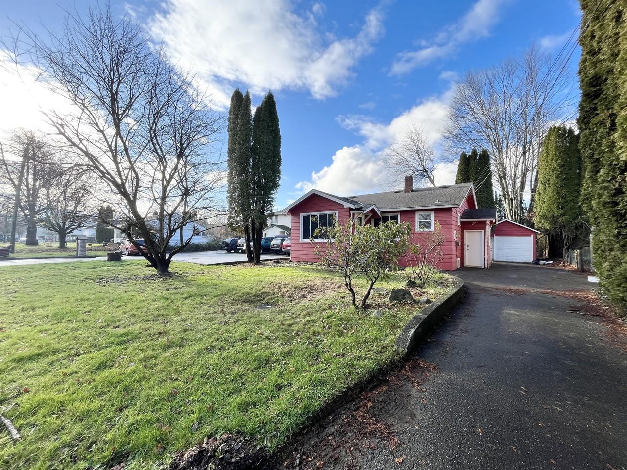 9237 Woodbine St #1 - Photo 2 of 5