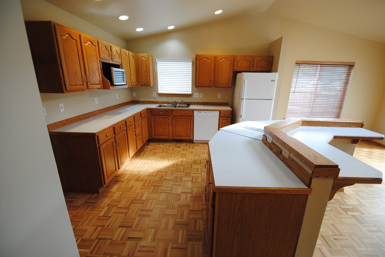 19130 113th Pl NE - Photo 2 of 8