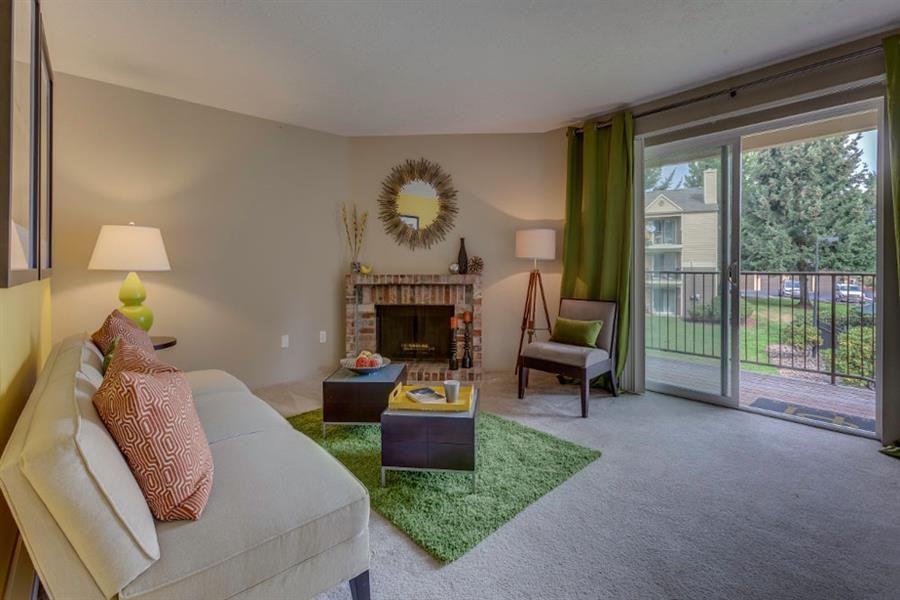 Silver Oak Apartment Homes - Photo 2 of 14