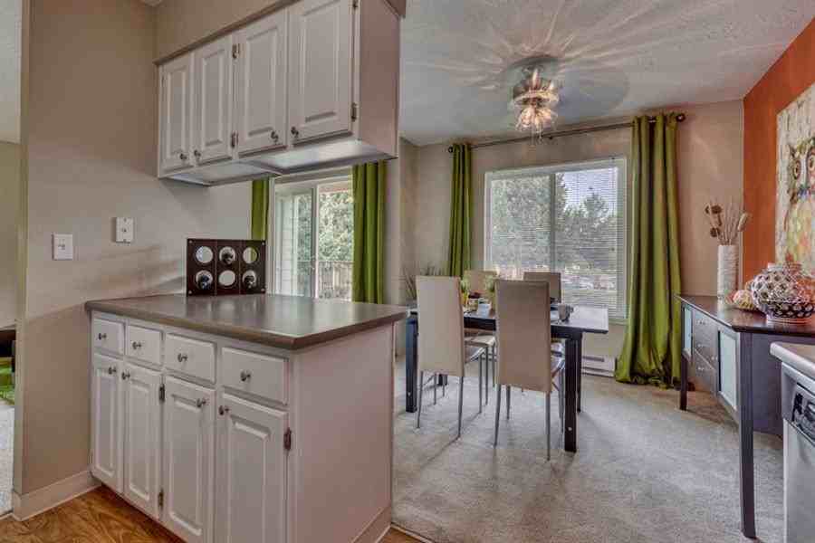 Silver Oak Apartment Homes - Photo 3 of 14
