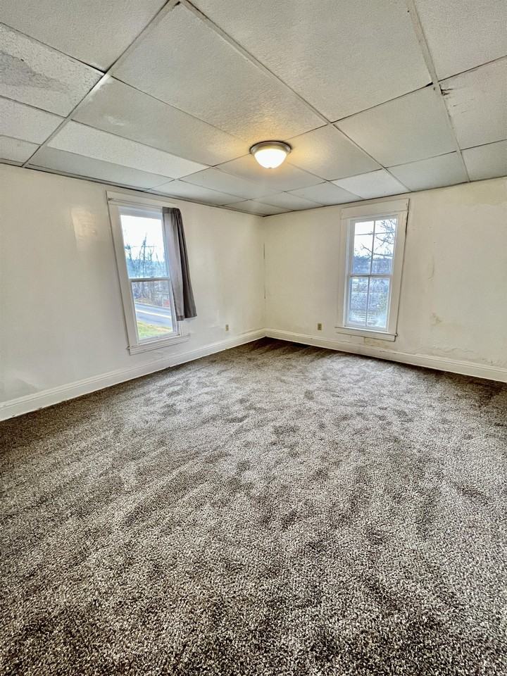 975 Dorsey Ave #1 - Photo 2 of 34