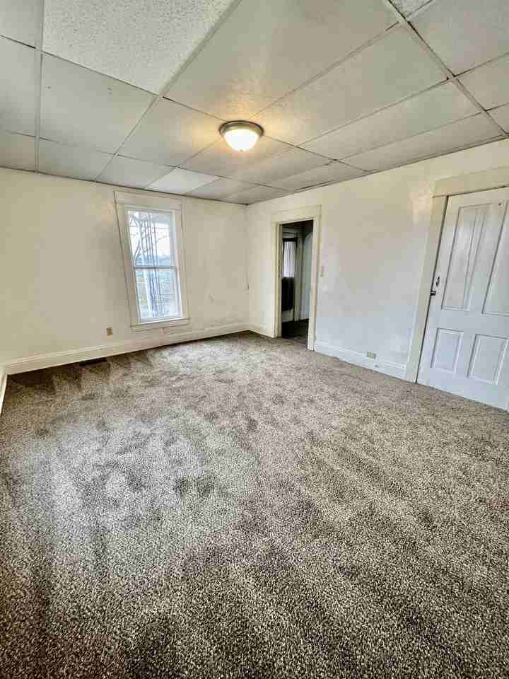 975 Dorsey Ave #1 - Photo 3 of 34