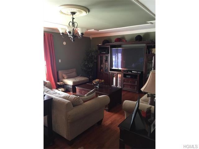 78 Blauvelt Ave - Photo 3 of 8