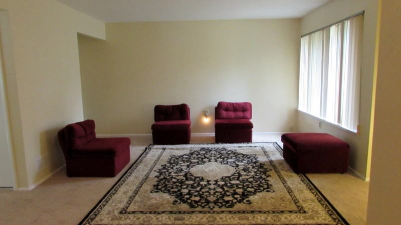 33 Balsam Ct - Photo 2 of 16