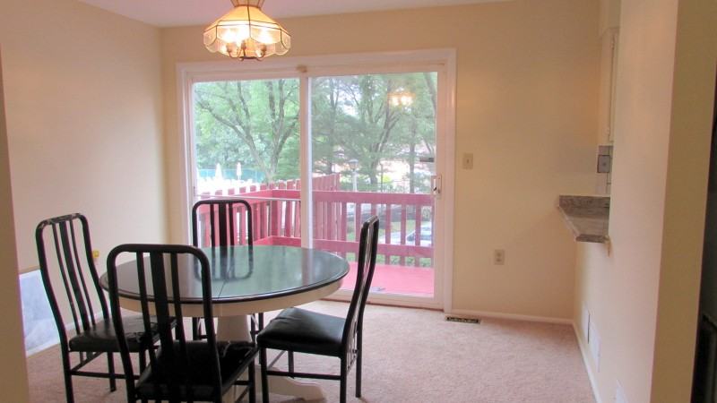 33 Balsam Ct - Photo 3 of 16