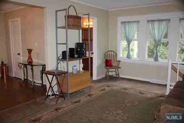 67 Fichter St - Photo 2 of 12