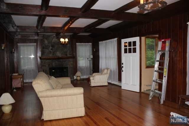 67 Bellot Rd - Photo 3 of 8