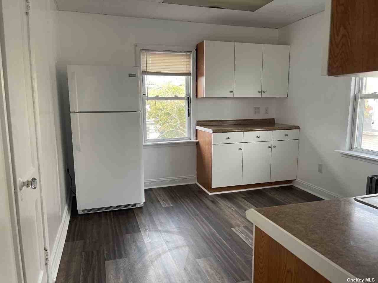 27 W Olive St - Photo 3 of 11