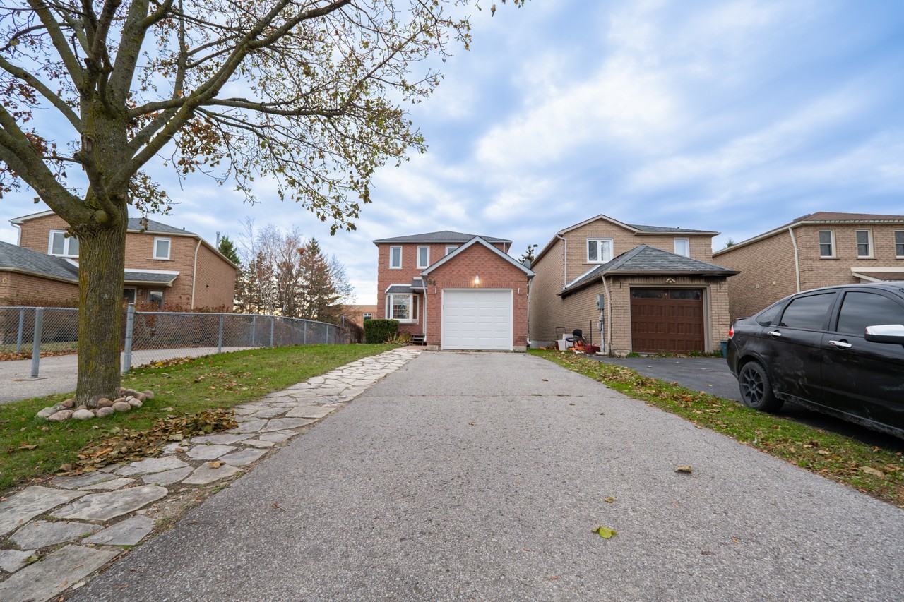 64 Wallace Drive - Photo 2 of 29