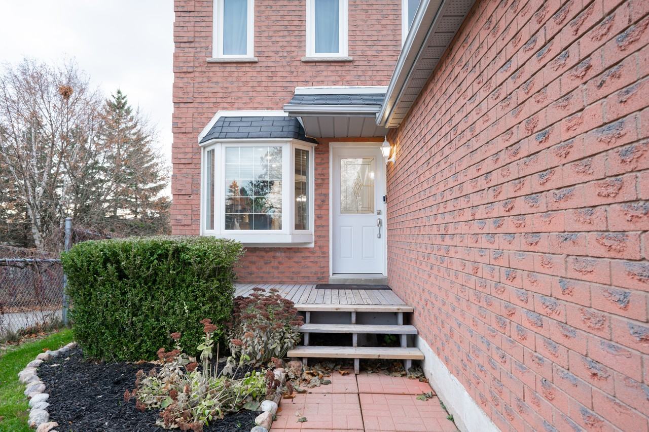 64 Wallace Drive - Photo 3 of 29
