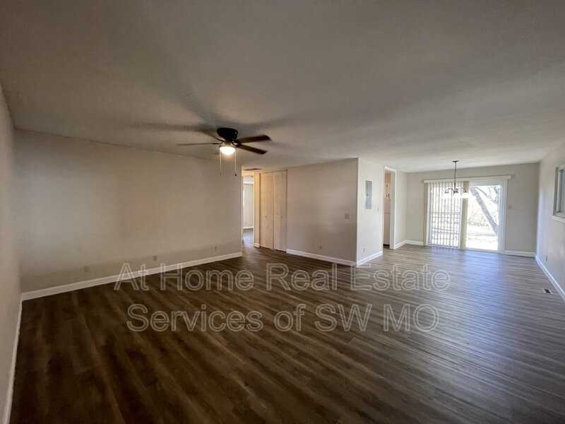 1941 S Ventura Ave - Photo 2 of 10