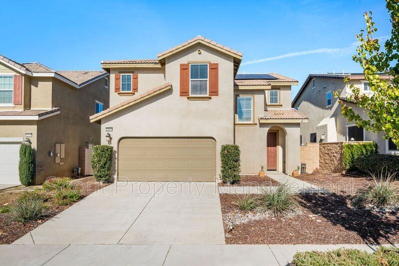 31830 Deerberry Ln - Photo 2 of 28