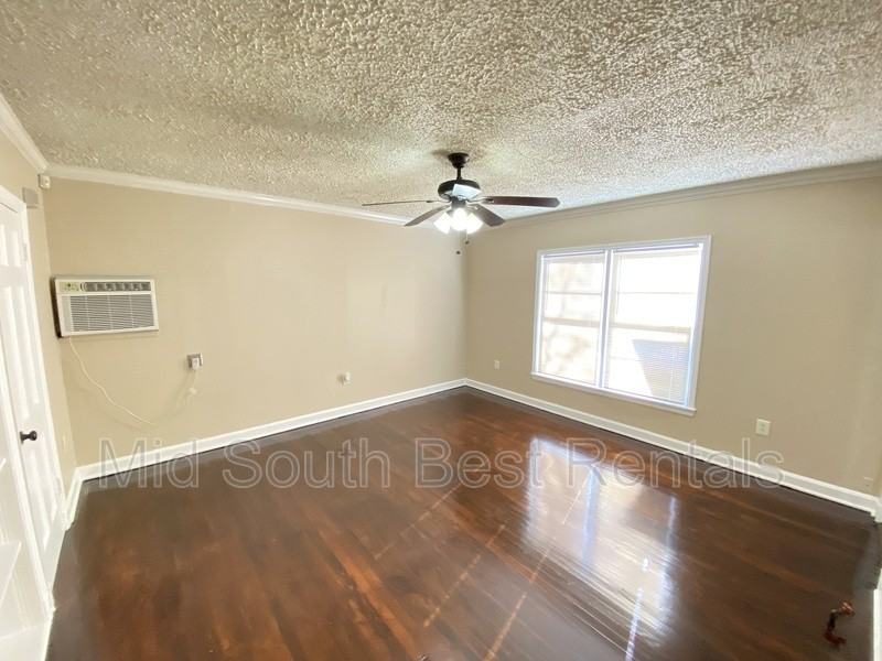 1796 Nelson Ave - Photo 4 of 6