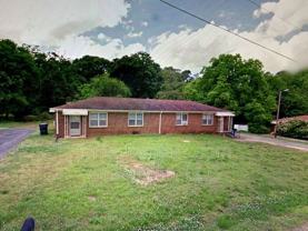 111 Pineview Rd - Photo 1 of 1
