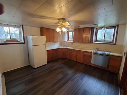 651 Currier rd Unit B - Photo 3 of 18