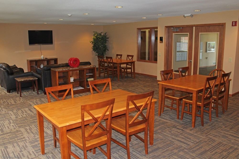 641 W Main - Photo 5 of 22