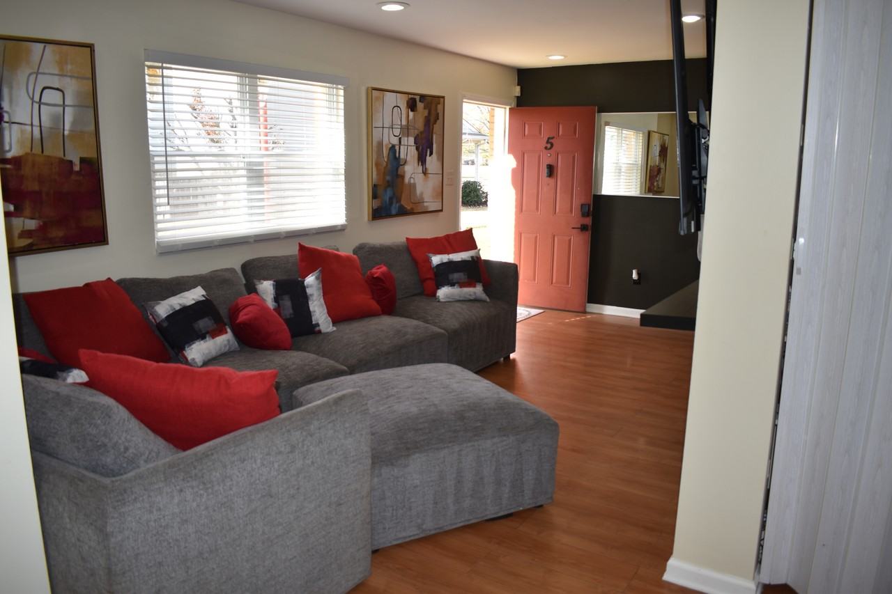 675 Looney Ave #5 - Photo 4 of 16