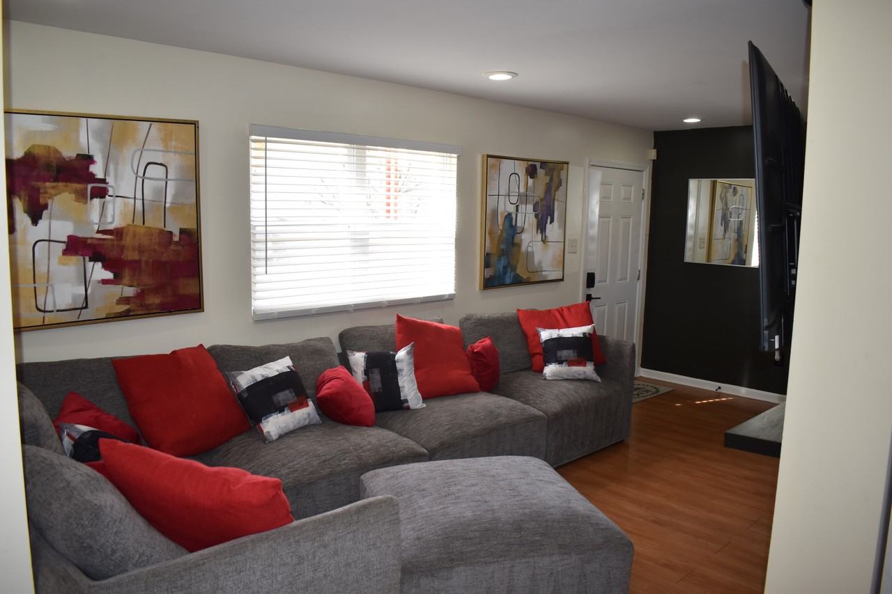 675 Looney Ave #5 - Photo 5 of 16