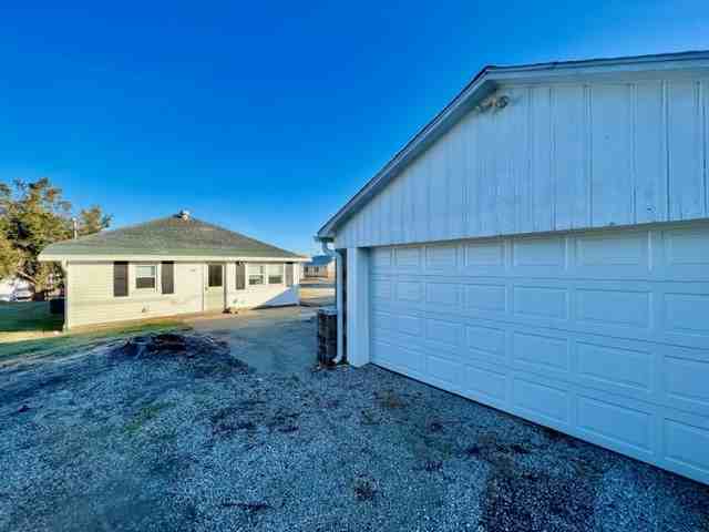 907 E Broadway St #1 - Photo 2 of 11