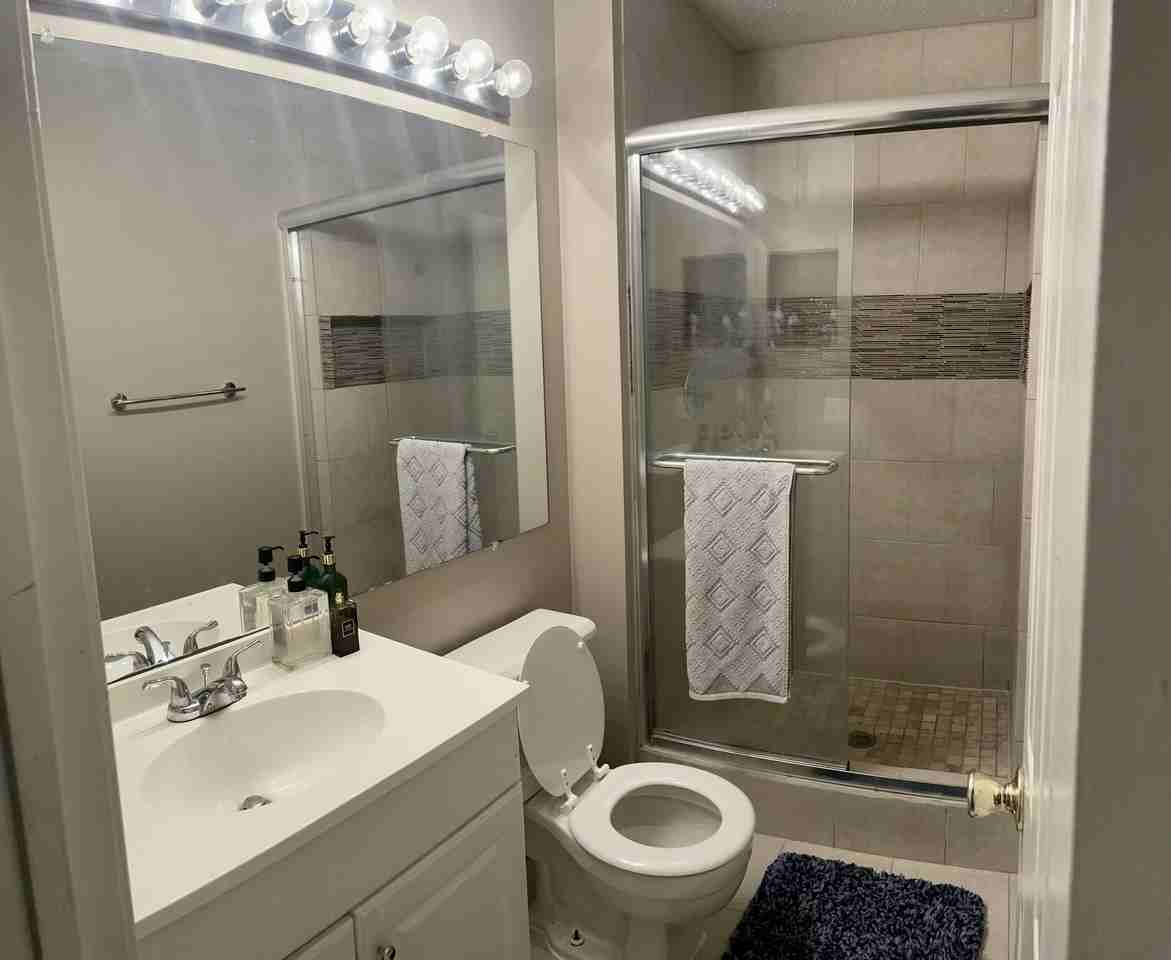 118 Prosperity Ave Se #A - Photo 3 of 11